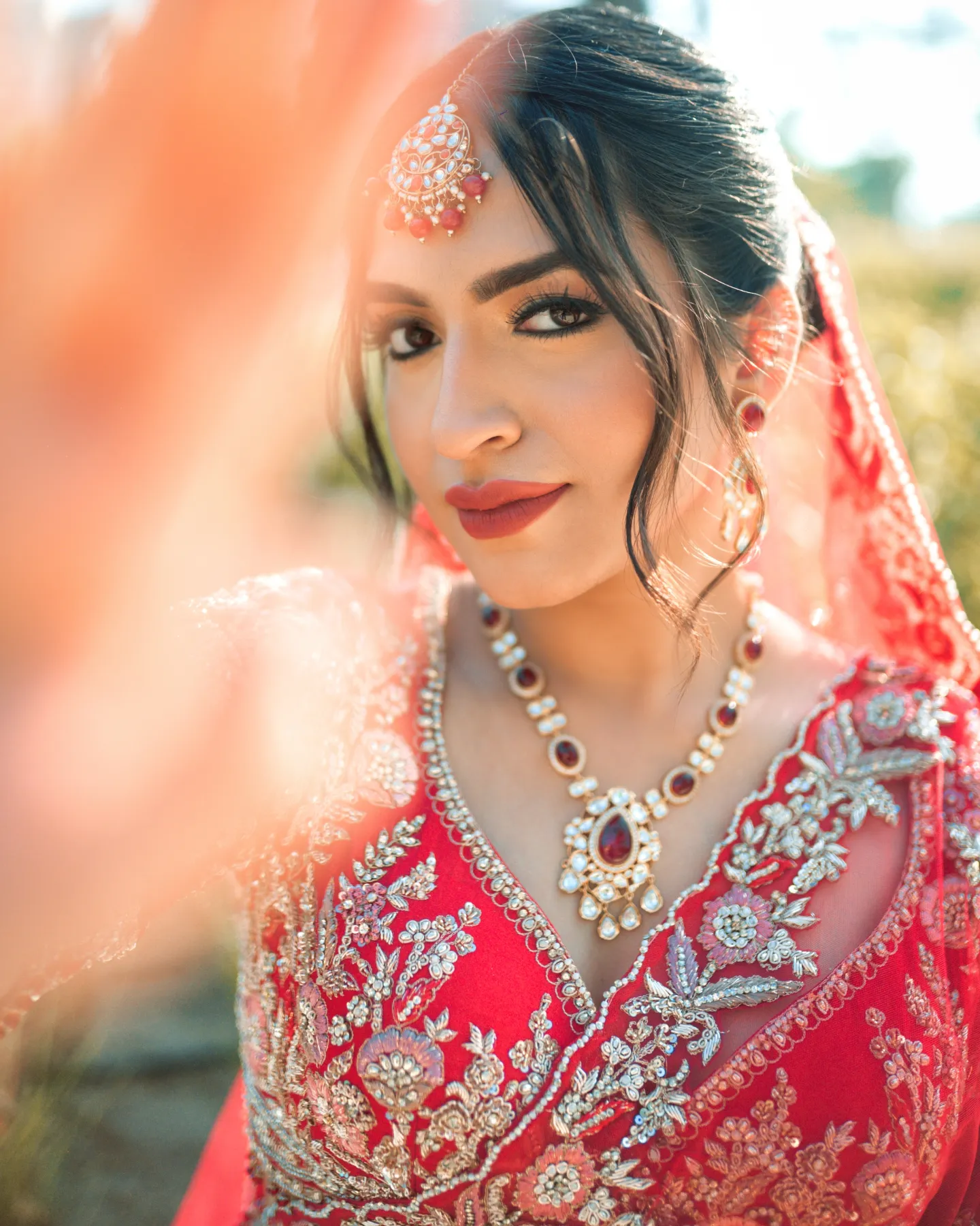 Candid wedding photography by Eesha Muneeb in Faisalabad — image 5
